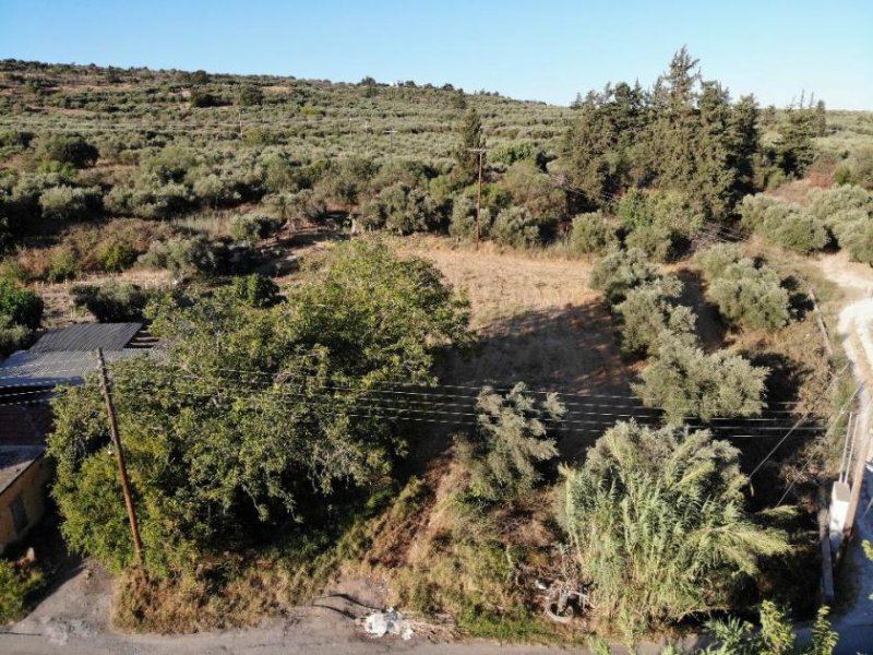 Agii Pantes im Apokoronas Kreta, Agii Pantes: Schönes Dorfgrundstück mit Bergblick zu verkaufen Grundstück kaufen